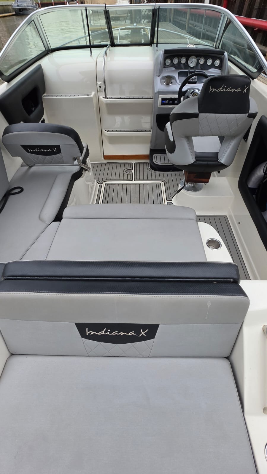 Canestrari Cuddy 245 2023 Mercruiser 250 hp B III